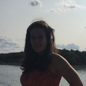 Meet your Posher, Mikaela